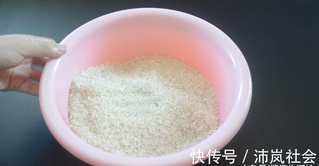 把鸡蛋放在大米里, 没想到还有这个妙用, 看完您会感谢我的