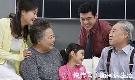 场合|孩子不分场合的顶嘴让家长难堪，注意以下7个小问题，可有效改善