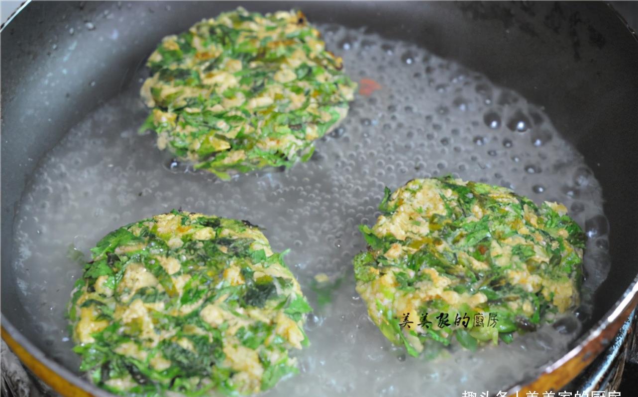 焦黄|天热，早餐吃得最多的是此物！食材基本不花钱，煎一煎满屋香