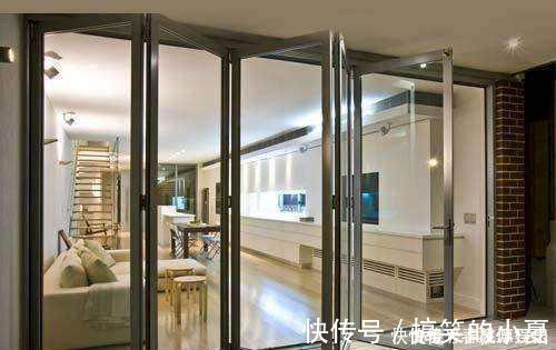 门扇|家中阳台不要傻傻装推拉门了，占空间还不实用，聪明人家都装这种