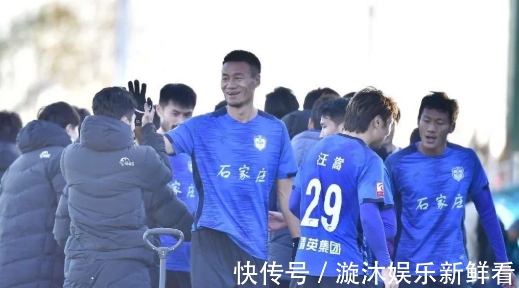 中乙|中超身高194铁卫去中乙玩脚下!抬脚就世界波,打出佩莱的味道!