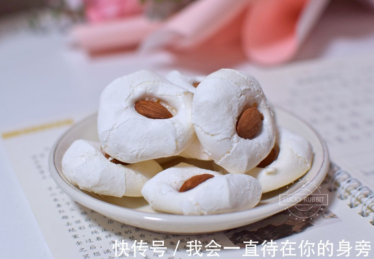 烤箱|试做网红饼干,只需两种材料,又甜又脆,好吃到停不下来
