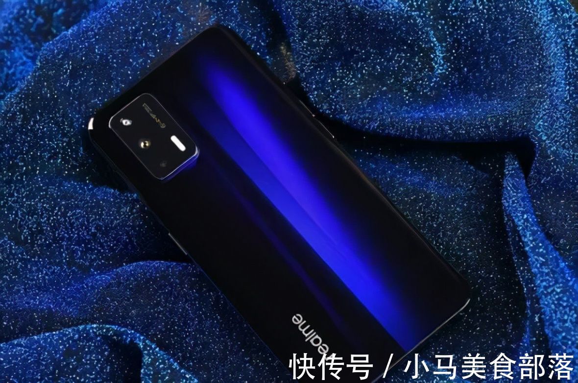 oled|预算2000元左右，有哪些高性价比的手机值得购买？