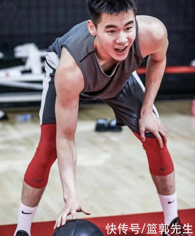 上海久事|试训9支球队，郭昊文退出NBA选秀，他及时发声，定下三个目标