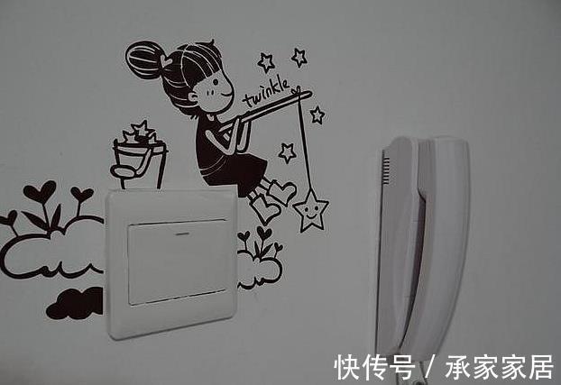 客厅|46平的公租房,没有卧室床直接放客厅,保证你们没见过!