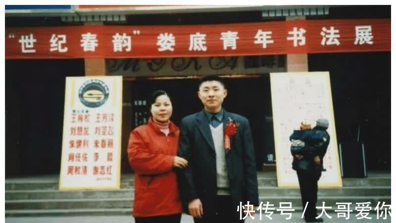 李铎&初中毕业,他靠写字27岁就买了7套房,农民书法家成为书坛传奇