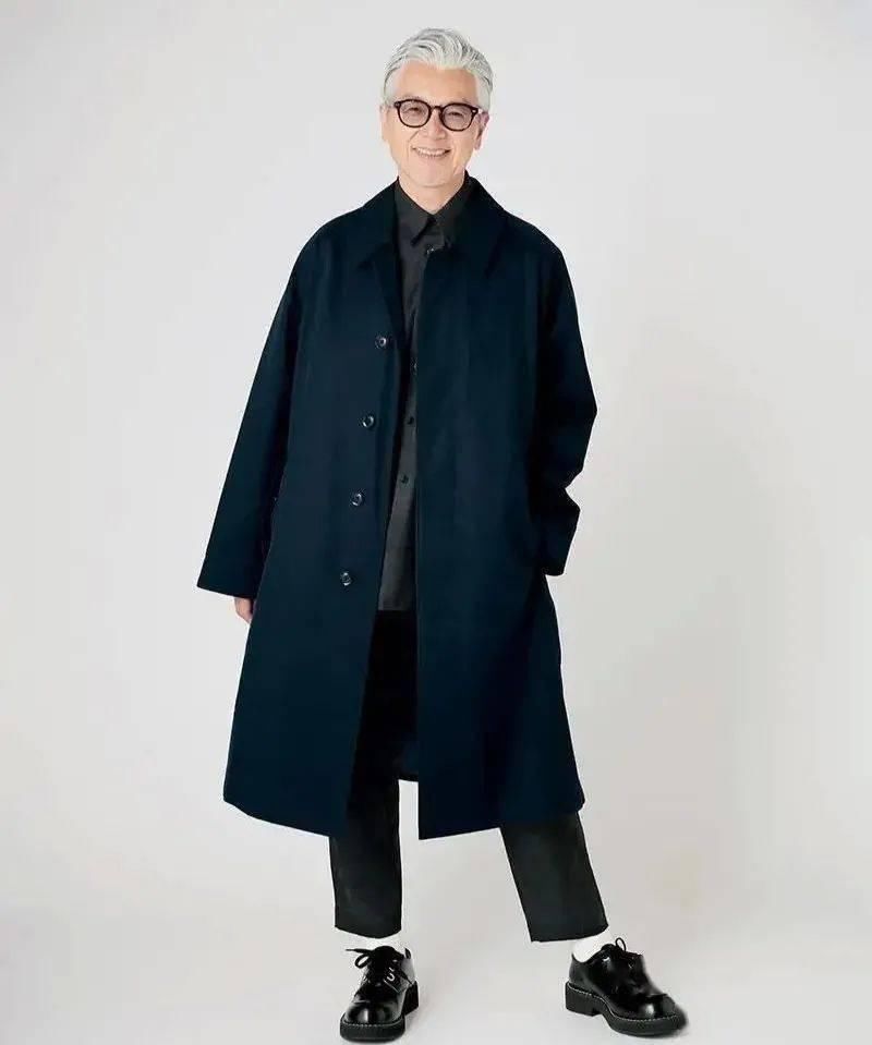 有时尚感的人太吸睛了!这位50+的大叔,穿出了20+的潮酷