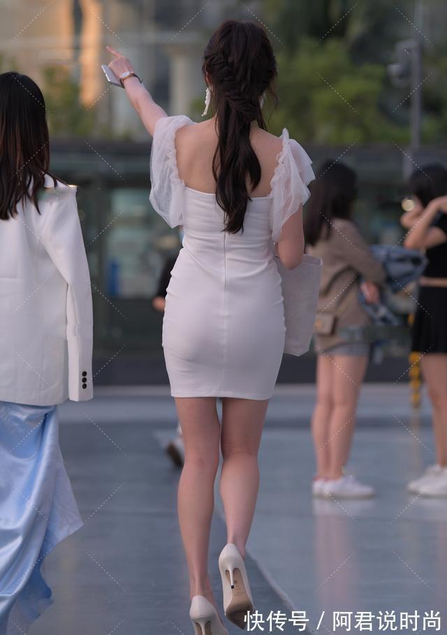 减龄|减龄美丽的连衣裙穿起来尽显高端大气,展现美好气质,气质复古