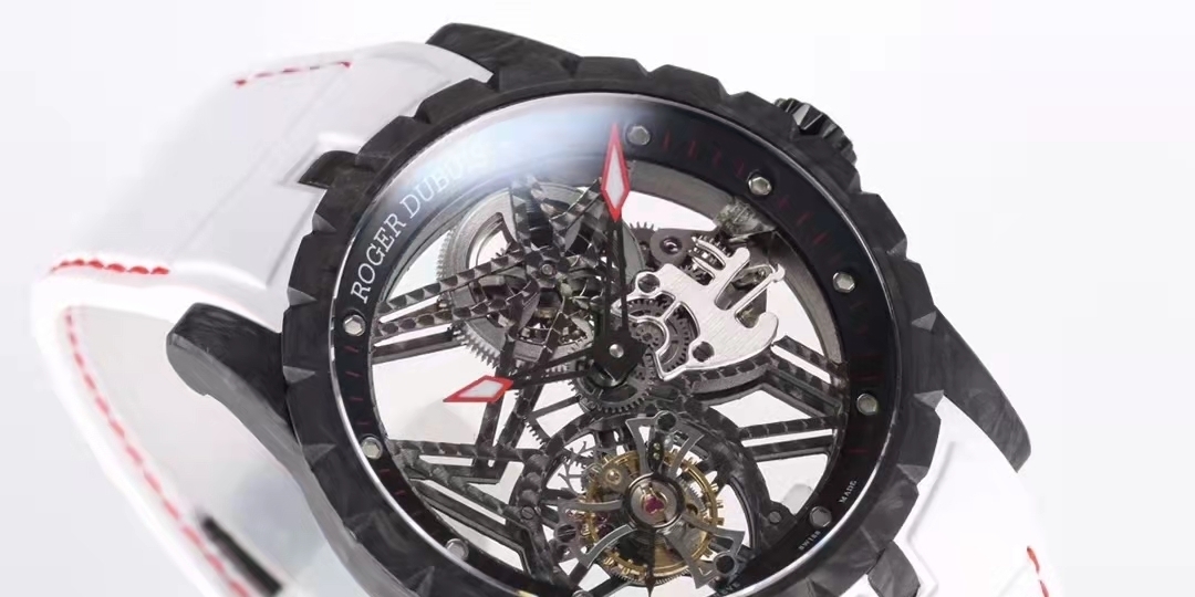 复刻版 小墨说表:BBR罗杰杜彼碳纤维V4版