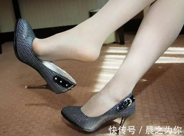 包边 奢华大气的尖头细跟高跟鞋,穿出精致的女人魅力,时尚又好看!