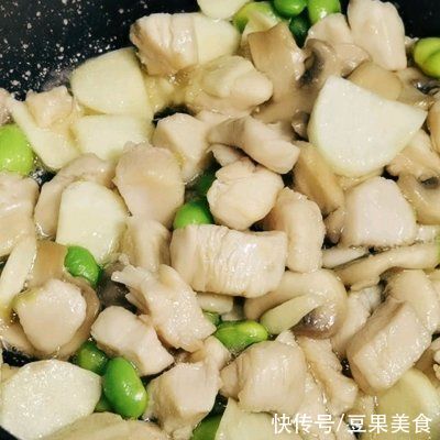 海苔粉|简单快手，超级好吃，你一定要学的茭白蘑菇鸡肉焗饭