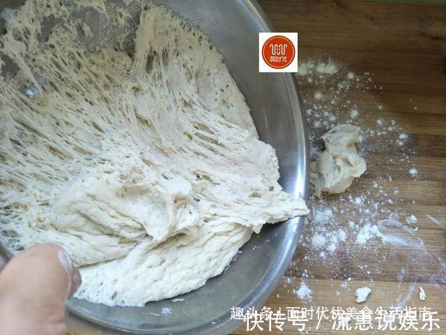 发面烙饼，我有妙招，既省油又暄软，外酥里嫩凉了不会硬！