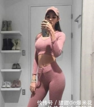 女神|女神街拍性感可爱紧身打底裤女人,完美展现出美女的身段