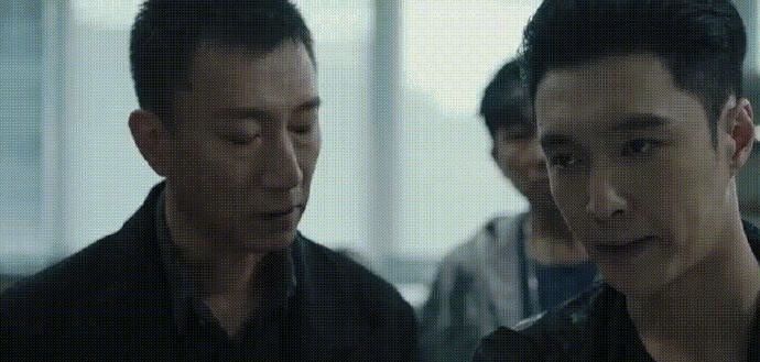 掃黑風(fēng)暴|《掃黑風(fēng)暴》中孫紅雷被吐槽演技差，表情敷衍，觀眾勸他少上綜藝