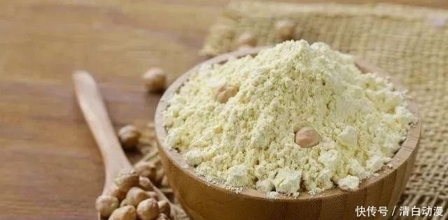 钓鲫鱼|鲫鱼最爱的饵料不在渔具店,而在菜市场,这3样东西混合就可以