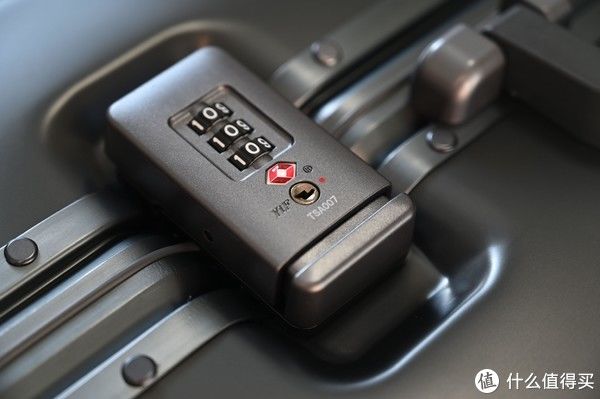 网袋|地平线8号行李箱，颜值出众品质出色，出门旅行的最佳“伴侣”