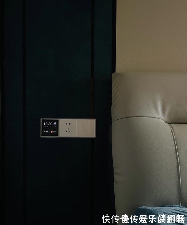 插座|以前不懂,开关插座“做一排”!其实早该这样做,好看实用又高级