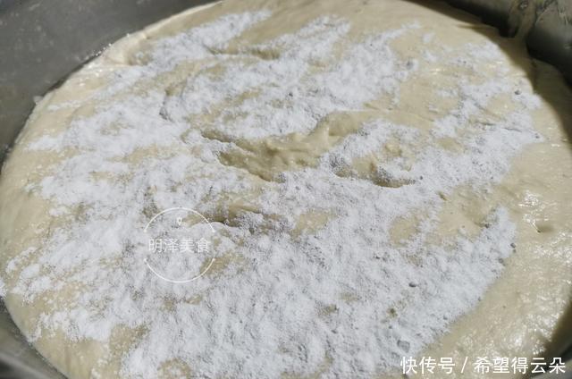 正确|制作“开花馒头”,别在馒头坯表面切口了,试试正确的方法吧