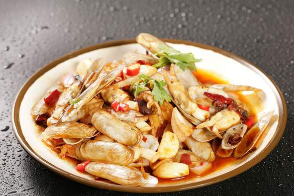 炒蛏子，到底要不要焯水分享正确做法，肉质鲜嫩可口，还没沙子