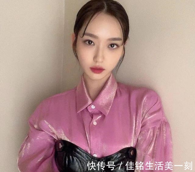 cr 适合亚洲女孩的韩式穿搭,早秋这么穿,洋气又时髦!