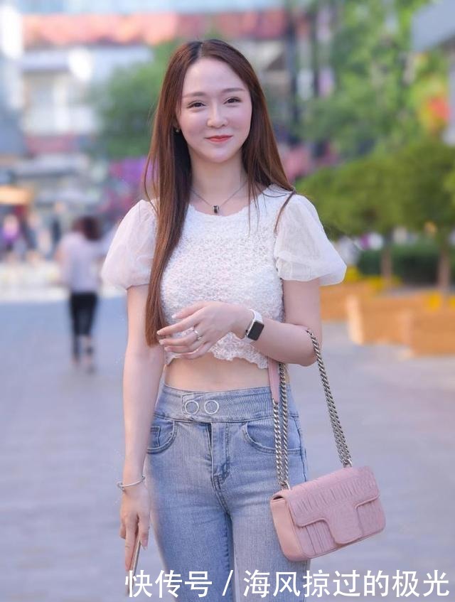 小姐姐|时尚女孩真会穿，牛仔裤也可以穿出优雅感，值得借鉴