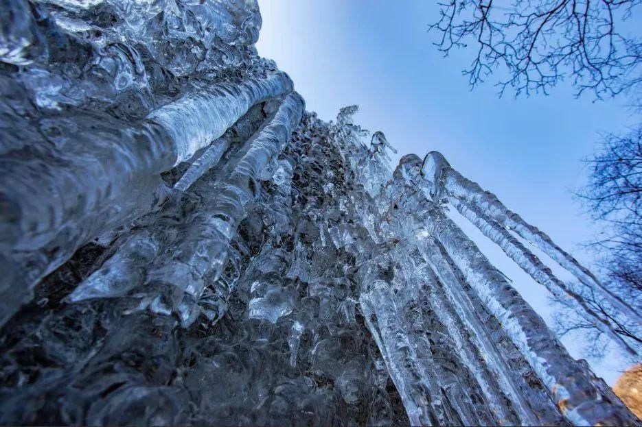 太白山惊现80米冰瀑，快来续一段别样的“冰雪情缘”