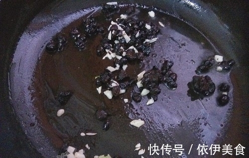 豆豉|别只会用虾皮做汤了，和它一起炒，比肉还香，鲜美下饭还能补钙