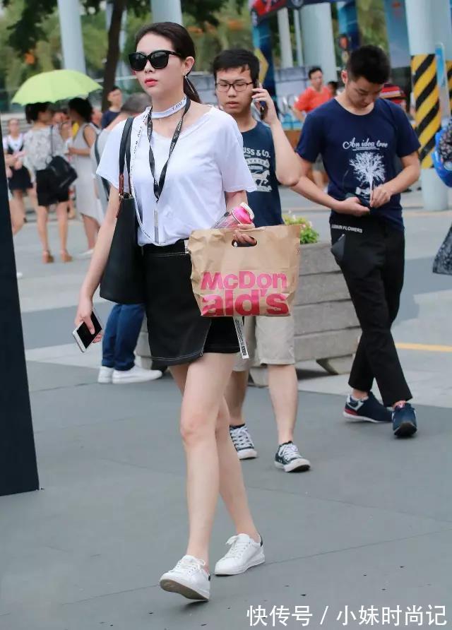 潮流 街拍路人,潮流前卫的穿搭,学会了,那你就是女神