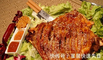 蒙古|美食推荐蒙古烤羊背、徽州响油鳝丝、泡椒猪牙根制作方法!