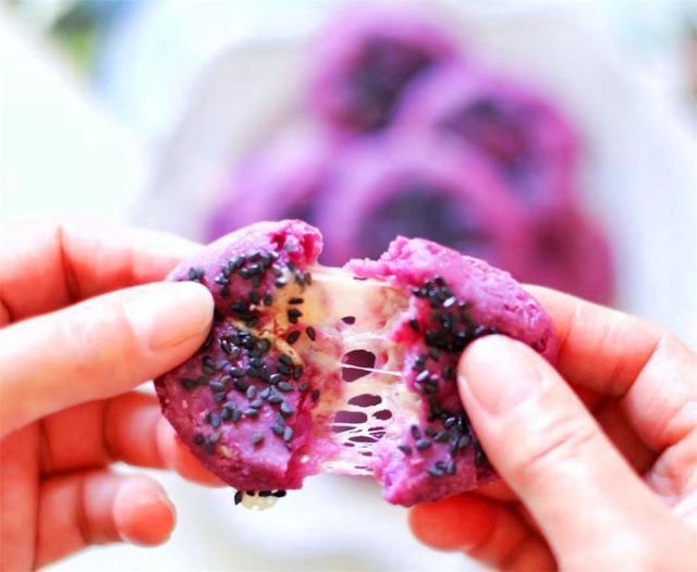 香甜软糯糯米,搭配回味无穷紫薯,口口都拉丝