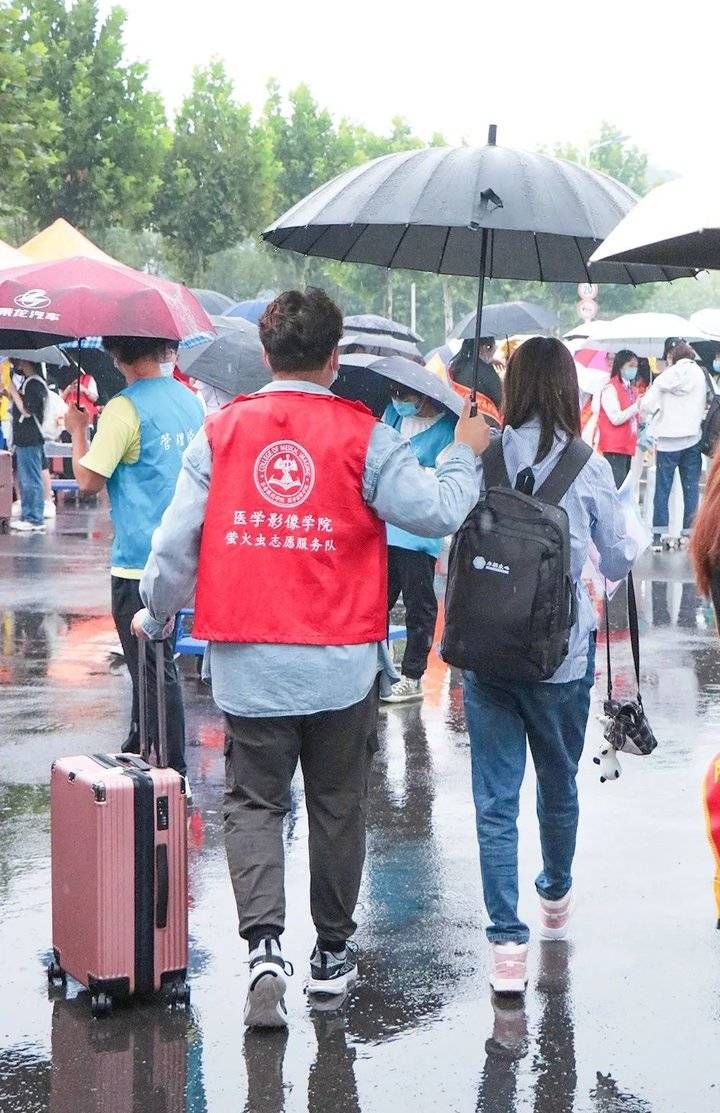 鲁医|遇见鲁医 遇见更好的自己！齐鲁医药学院喜迎2021级新生