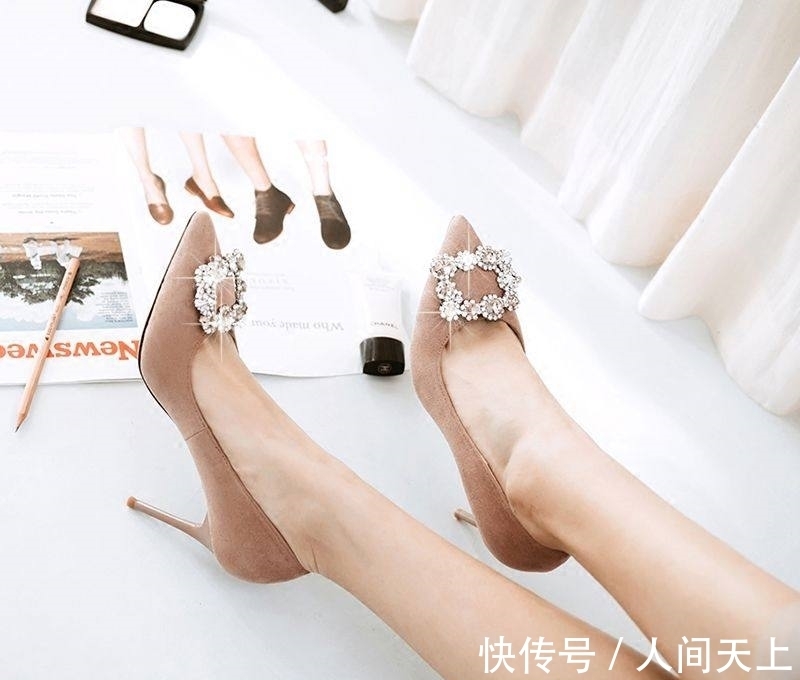 淑女|优雅淑女风PK性感熟女派，纤巧高跟鞋让你倍添魅力！