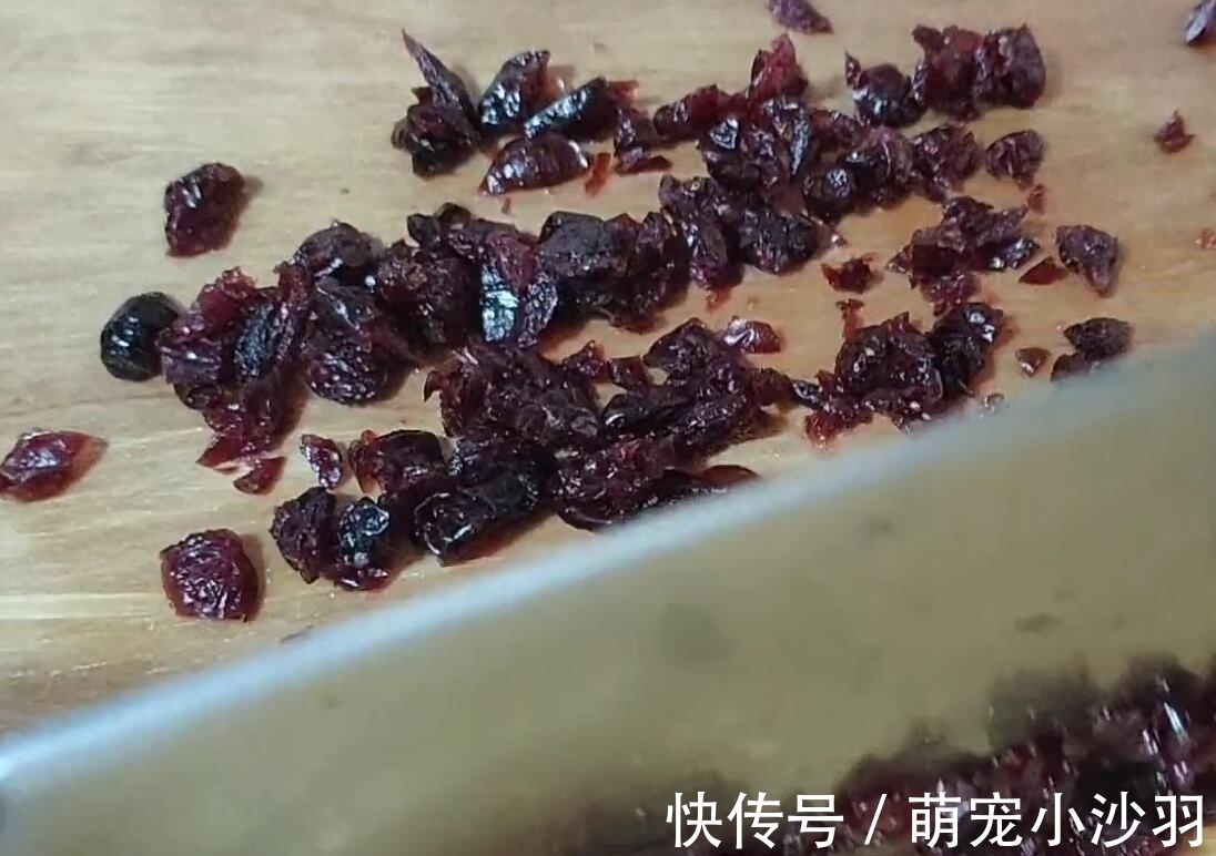 最近家人就爱吃这个，咬一口能享受7种味道，无水无油，老少皆宜