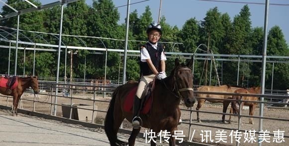 热搜|家长给孩子买蛋糕边角料上热搜,网友吐槽:贫穷父母养出自卑娃