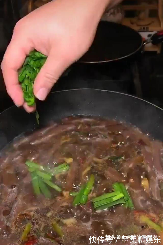 解毒|鸭香扑鼻,口感鲜嫩,补血解毒,不可多得的美味之家常鸭血!