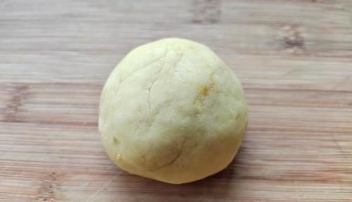 冬天这美味抓紧吃,酥香软糯,我家每年做几百个,家人依然吃不腻