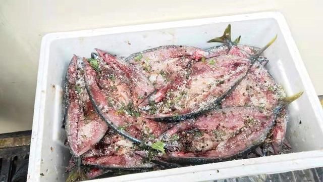 腌腊鱼，最忌讳直接晒，记住5要点，鱼肉紧实香味足，耐放不发霉