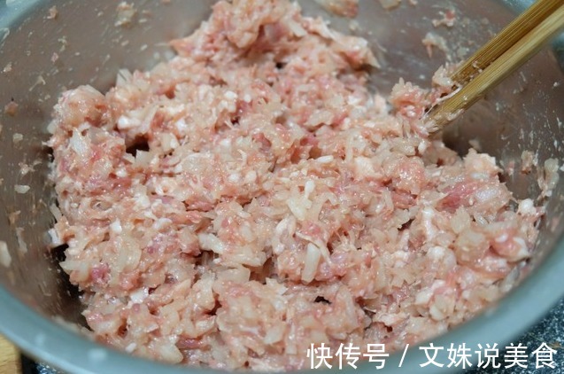 入秋包饺子，试试这3种时令菜馅，荤素结合，好吃又贴秋膘