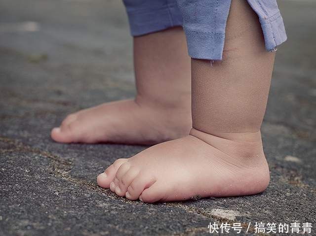黑名单|这5种鞋被列入“黑名单”,别再给宝宝穿了,容易影响脚部发育