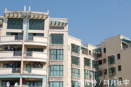 住房|房子够30亿人住，老百姓却买不起老干部给出“解决方法”