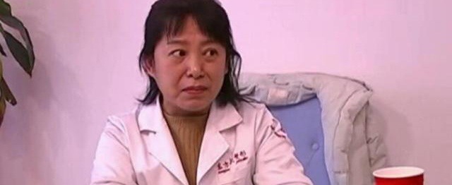 女子 女子花2万元整容,结果脸部肿成猪头,医院:这属于正常情况