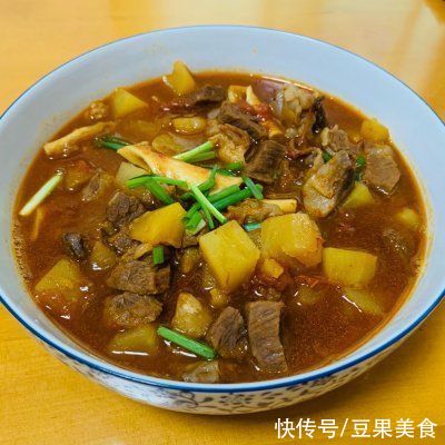 网红番茄牛腩土豆汤，简单快手超美味