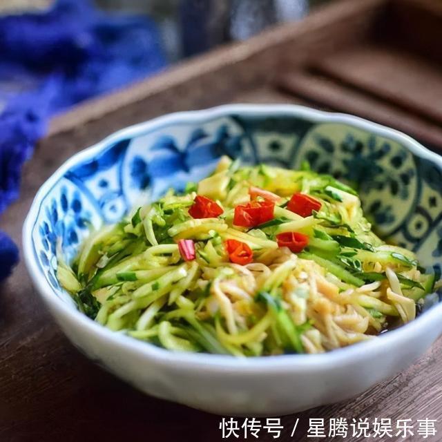 小米辣|不炒不煮不蒸,教你金针菇能让人吃上瘾的做法
