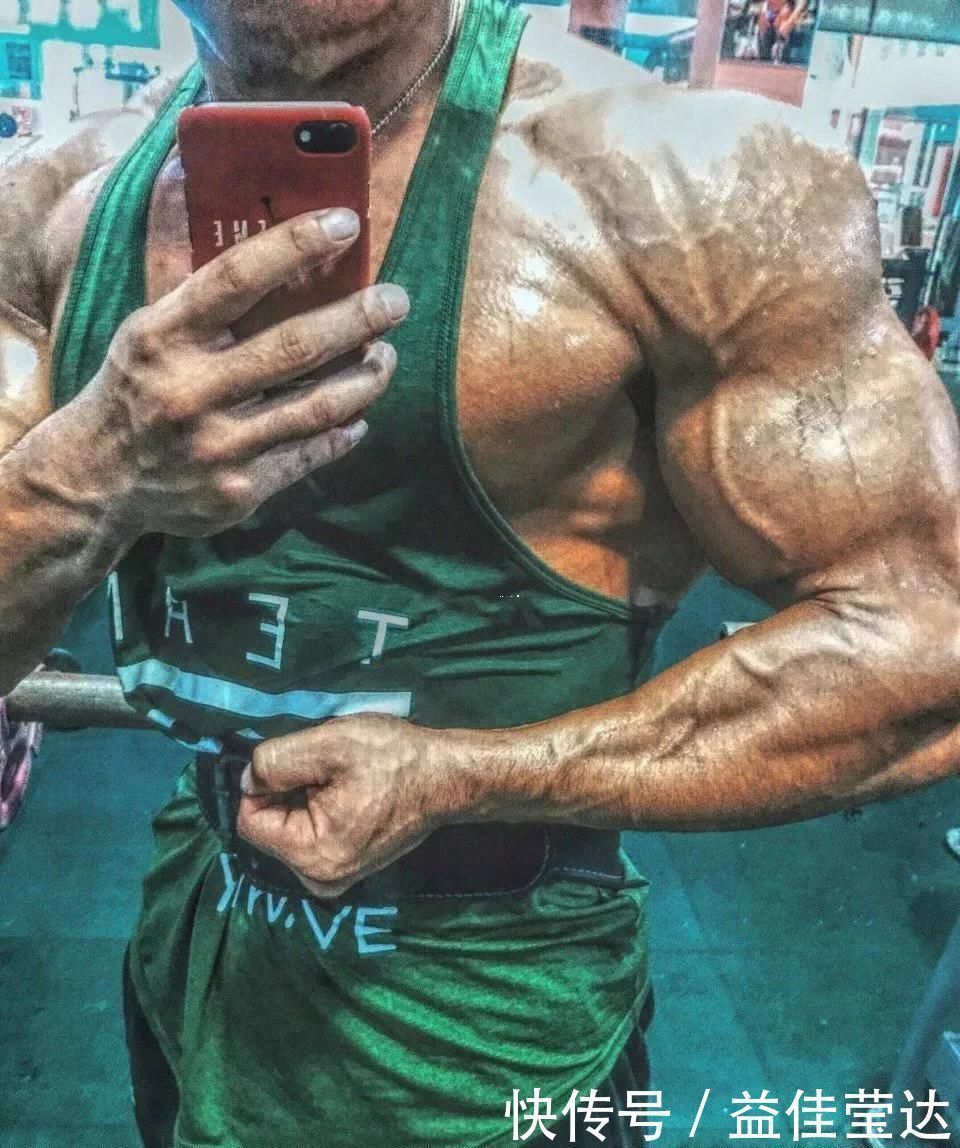 肌肉男|男人练成什么样，最吸引女生注意力？哈哈哈，网友真相了！