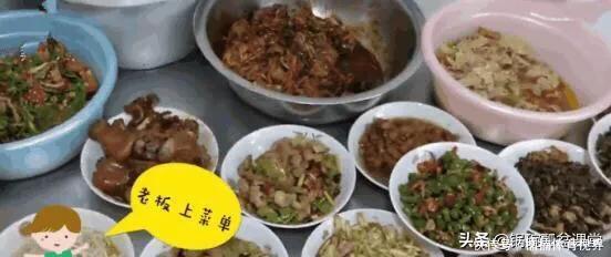 我做啥你吃啥就行! 霸气饭店老板,20来年从没菜单店面依然火热