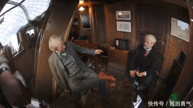 埃菲尔铁塔上面,藏着个“谜”样的小房间,曾有几十年不对外开放