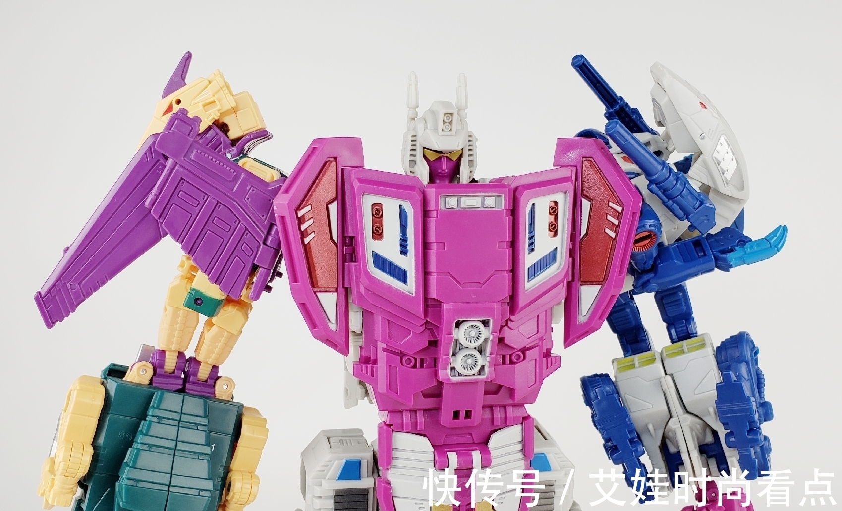 配件|正版变形金刚做得太低幼怎么办?国产厂家一个配件包解决了