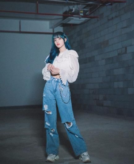 程潇当导师教学员跳舞,完了,她跳得比学员好而且还比学员帅