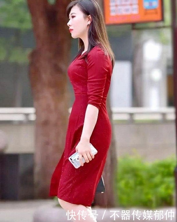 大气|秋季端庄大气得穿着,微微起了减缓的感觉