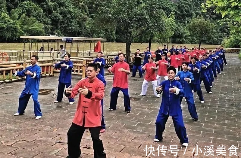 膝盖|站桩，师父都不一定会传的这点东西，养身必看！